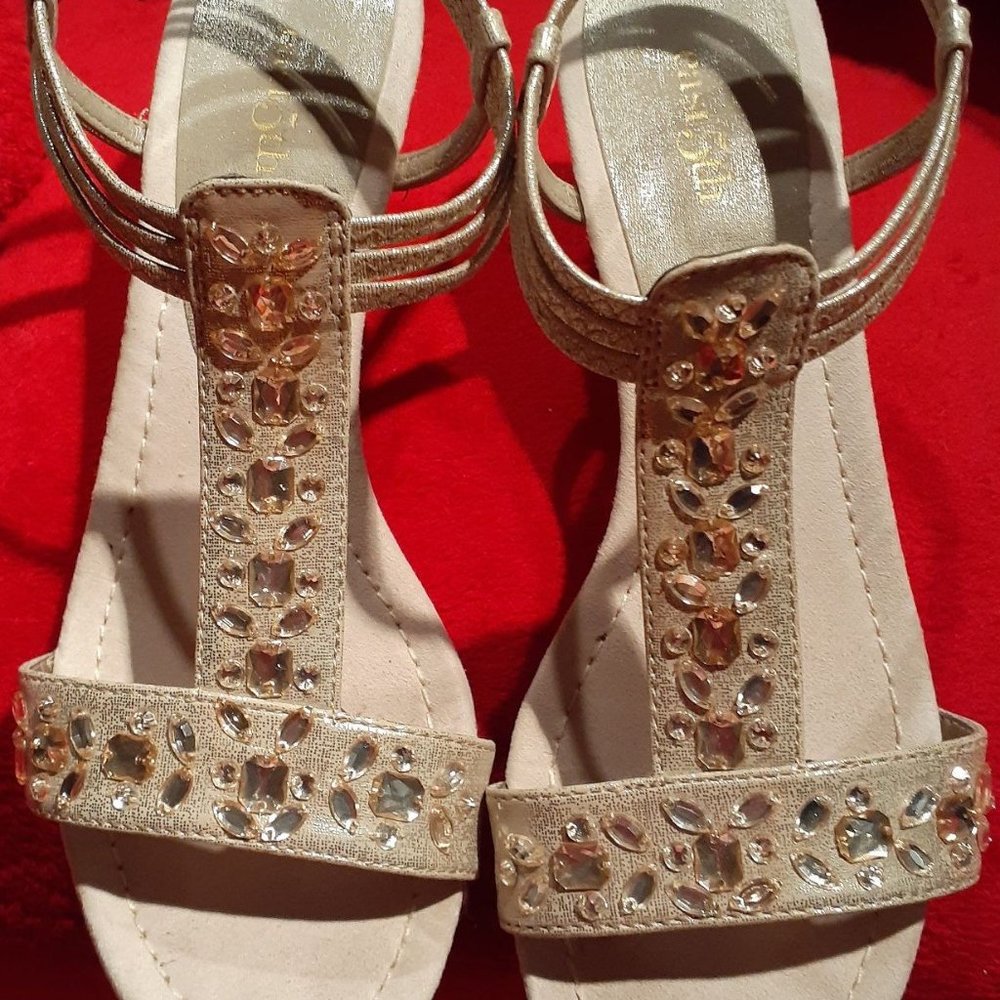 East 5th Bling Wedge Gold  Sandals - 9M LIKE NEW!